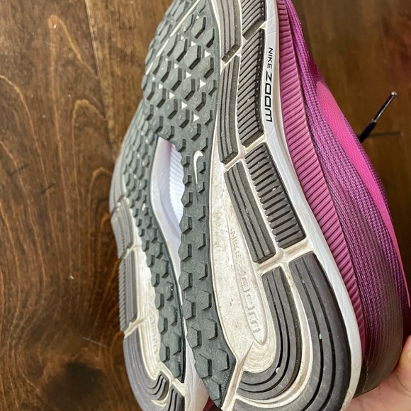 Nike Sneakers - Picture 4 of 6